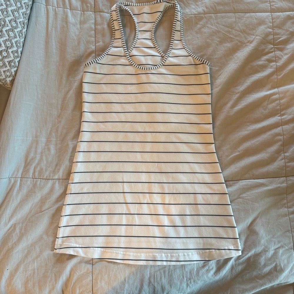 Women’s Lululemon Off-white and Black Striped Racerback Tank Top size 6